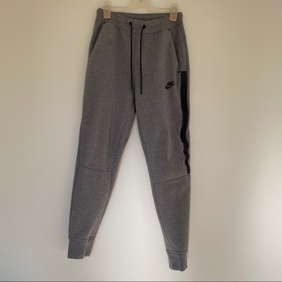 Nike Pants - NIKE Tech Fleece pant